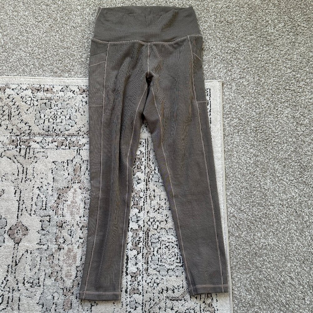 Becksa 7/8 Pocket Legging